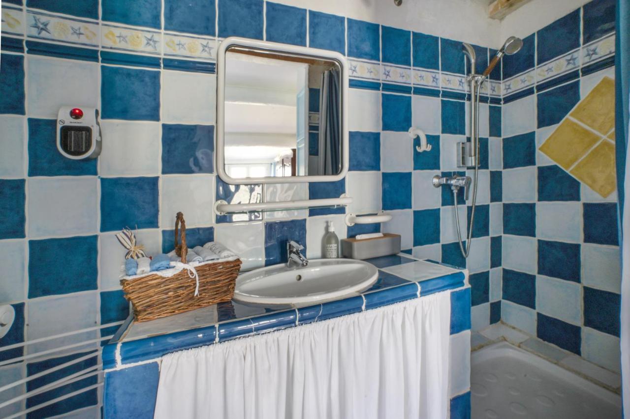 Clos Des Herissons - Chambres D'Hote - Piscine & Jardin Lauris المظهر الخارجي الصورة